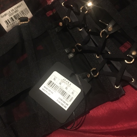 Lingerie sets - Picture 3 of 8